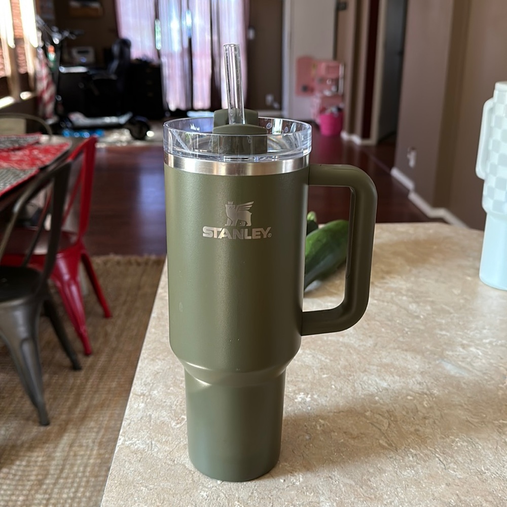 Stanley 40oz olive green tumbler